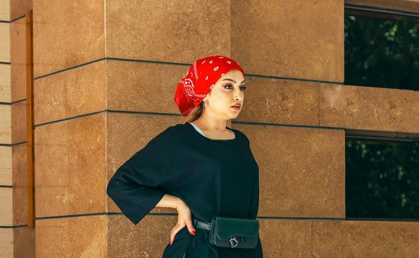 Comment choisir le bon type de bandeau pour maintenir ses cheveux durant le sport ?