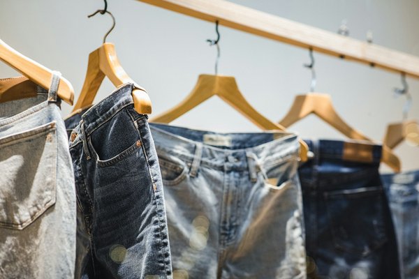 Quels sont les meilleurs conseils pour entretenir et prolonger la vie de ses jeans?